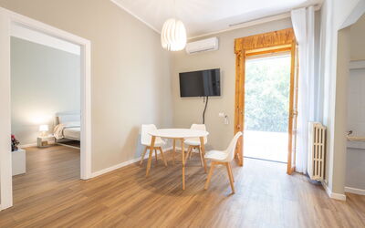 Accommodation:&nbsp;Valeria 110.2