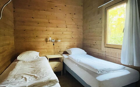 De Brenkberg: Wood, Bedroom, Bed, Floor, Flooring, Bed Sheet, Ceiling, Bedding, Furniture, Bed Frame