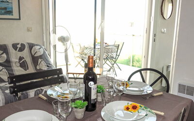 Accommodation:&nbsp;Les Goelettes 650.16