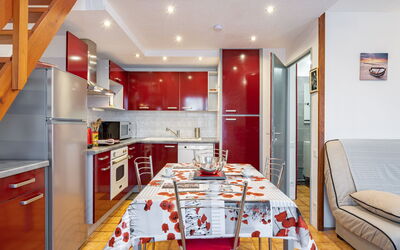Accommodation:&nbsp;Le Hameau du Rivage 700.14