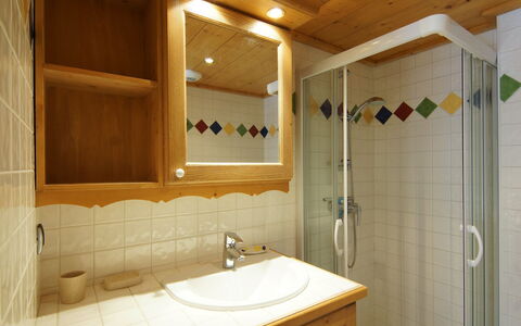 Villa Princesse: Mirror, Tap, Plumbing Fixture, Sink, Property, Bathroom Sink, Bathroom, Wood, Interior Design, Lighting