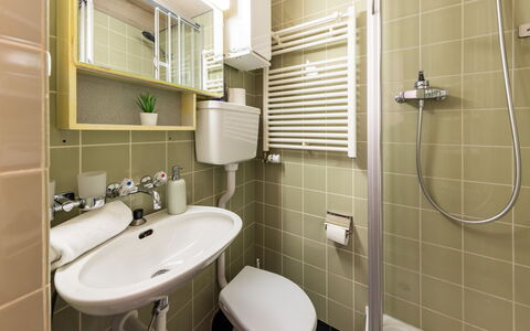Luna: Interior Design, Floor, Flooring, Plumbing Fixture, Sink, Bathroom Sink, Room, Bathroom, Toilet, Toilet Seat