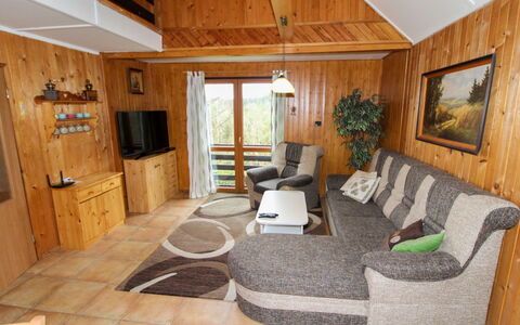 Kyjov U Krásné Lípy: Property, Furniture, Wood, Window, Interior Design, Plant, Cabinetry, Houseplant, Flooring, Floor