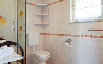 Accommodation:&nbsp;Katica 101.2