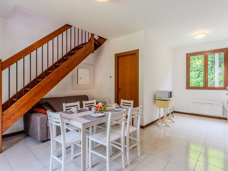 Accommodation:&nbsp;Borgo Castello 150.2