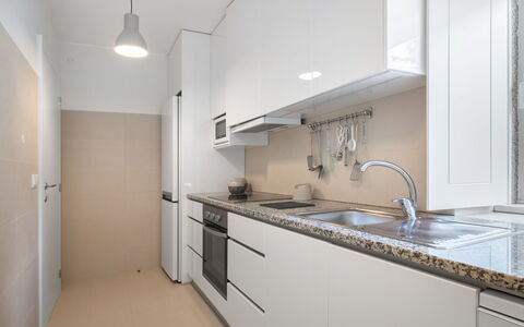 Casa da Quinta de Pedral: Cabinetry, Sink, Tap, Countertop, Building, Kitchen Sink, Furniture, Wood, Kitchen, Kitchen Stove