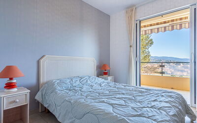 Accommodation:&nbsp;Le Bois du Coteau 201.2