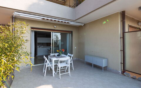 Ventimiglia 633: Building, Plant, Property, Window, Land Lot, Urban Design, Landscape, Neighbourhood, Grass, Leisure