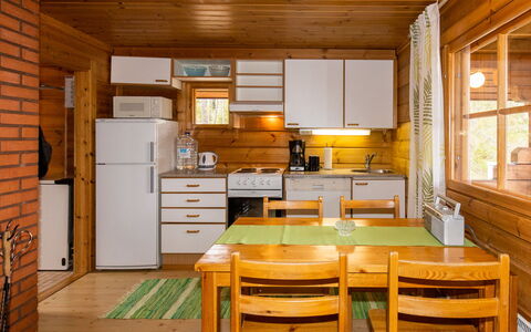 Paapuuri: Wood, Flooring, Floor, Furniture, Wood Flooring, Interior Design, Bunk Bed, Room, Wood Stain, Hardwood