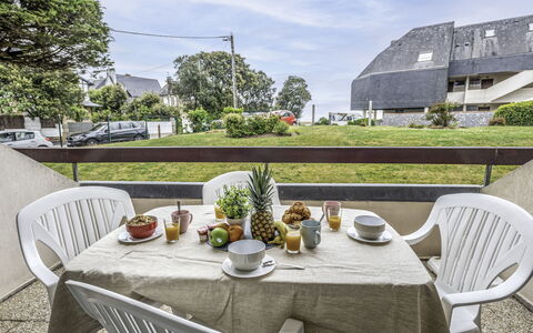 Carnac 134: Table, Sky, Plant, Furniture, Cloud, Property, Tableware, Building, Chair, Outdoor Table