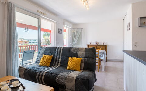 Côté du Lac: Furniture, Picture Frame, Property, Table, Couch, Comfort, Wood, Building, Architecture, Interior Design