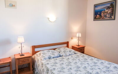 Accommodation:&nbsp;Les Roches Bleues 400.5