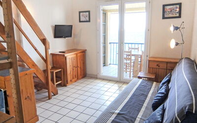 Accommodation:&nbsp;Les Roches Bleues 400.2