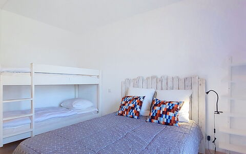Les Grenadines: Bedroom, Bed, Furniture, Wood, Bedding, Floor, Bed Sheet, Interior Design, Flooring, Linens