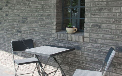 Sonnenschein: Table, Furniture, Property, Building, Leaf, Plant, Chair, Outdoor Table, Window, Wood