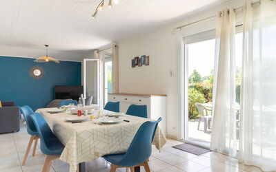 Accommodation:&nbsp;Les Trounques 495.1
