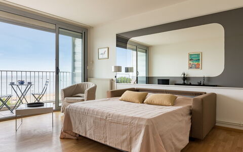 Mogador: Furniture, Property, Building, Window, Comfort, Wood, Table, Bed Frame, Shade, Interior Design