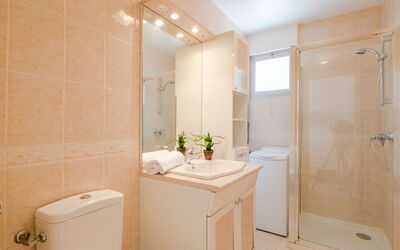 Accommodation:&nbsp;Le Grand Large 130.1