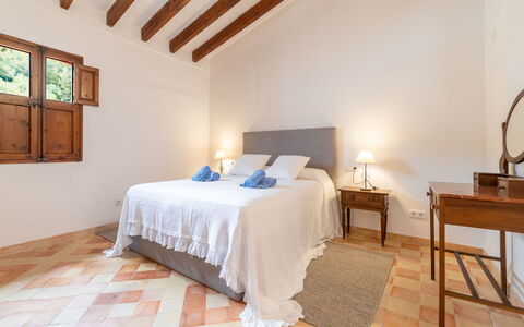Can Monjo: Property, Furniture, Building, Comfort, Window, Wood, Interior Design, Bed Frame, Architecture, Shade