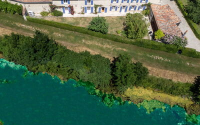 Au Bord du Canal