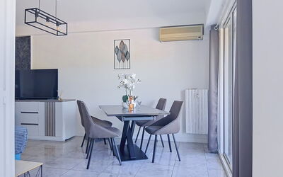 Accommodation:&nbsp;L'Auteuil 156.2