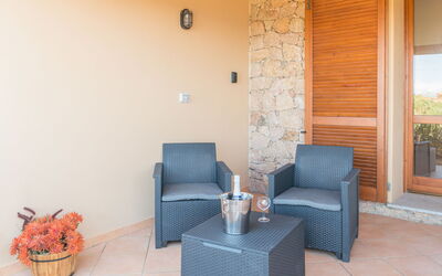 Cisto 706.3: Furniture, Plant, Comfort, Wood, Interior Design, Building, Living Room, Floor, Flooring, Wall