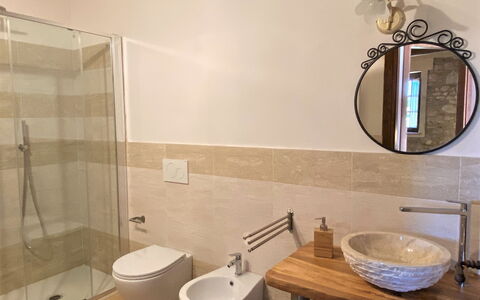 Guardistallo 650: Mirror, Plumbing Fixture, Bathroom Sink, Tap, Sink, Bathroom, Wood, Interior Design, Bathroom Cabinet