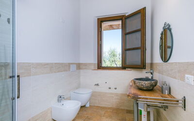 Accommodation:&nbsp;Papilio 650.7