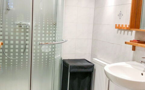 Gnesau 1: Plumbing Fixture, Property, Sink, Bathroom Sink, Tap, Interior Design, Bathroom, Line, Plumbing