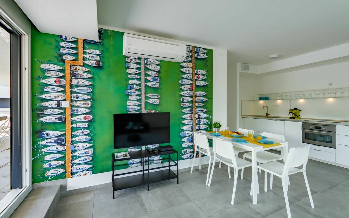 Accommodation:&nbsp;Kenese 836.6