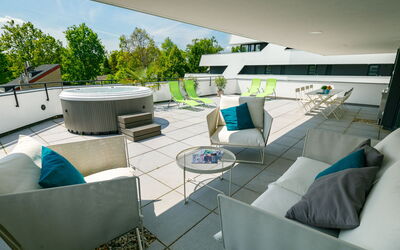 Accommodation:&nbsp;Kenese 836.6