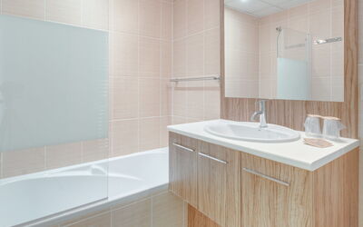 Accommodation:&nbsp;Domaine de Camiole 700.4