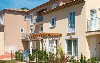 Accommodation:&nbsp;Domaine de Camiole 700.4