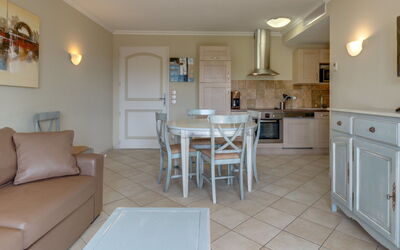 Accommodation:&nbsp;Domaine de Camiole 700.6