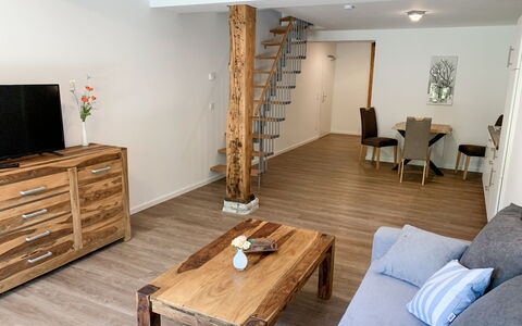 Spiekeroog: Table, Furniture, Property, Cabinetry, Couch, Building, Wood, Comfort, Interior Design, House