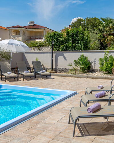 Villa Mira
