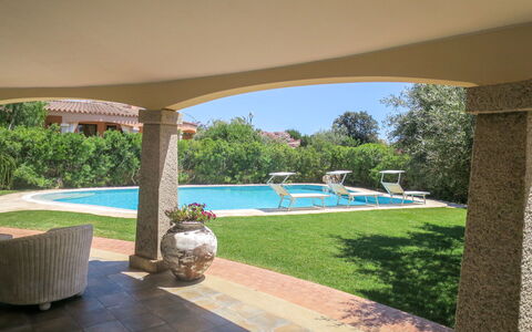 Rei Sole (Rei308): Water, Plant, Swimming Pool, Nature, Tree, Building, Shade, Condominium, Leisure, Residential Area