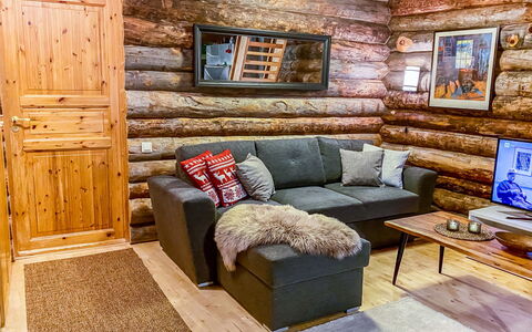 Salmikankaan Kelo D2: Furniture, Wood, Interior Design, Flooring, Room, Floor, Living Room, Couch, Home, Wood Stain