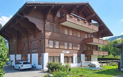 Saanen 100: Bed, Furniture, Bedroom, Interior Design, Bedding, Bed Sheet, Flooring, Wood, Floor, Room