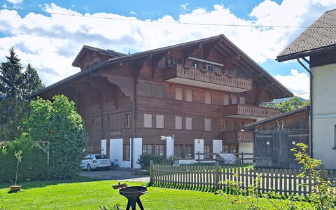 Saanen 100: Apartment, Condominium, Estate, Balcony, Villa, Hotel