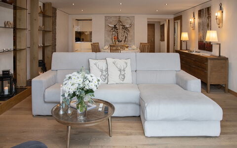 Chesa Piz Padella - St. Moritz: Furniture, Interior Design, Couch, Flooring, Floor, Wood, Home, Living Room, Room, Apartment