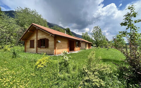 Presseggen 642: Grass, House, Rural Area, Cottage, Architecture, Hill, Roof, Landscape, Home, Land Lot
