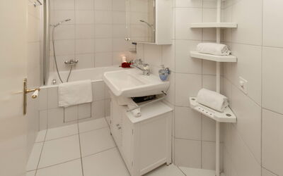 Accommodation:&nbsp;Alpes et Lac 2 205.2