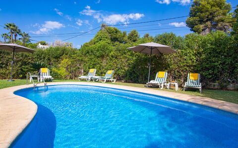 Villa Ciclamen: Water, Plant, Cloud, Sky, Property, Swimming Pool, Blue, Azure, Tree, Outdoor Furniture
