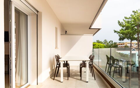 Bibione 755: Property, Building, Plant, Wood, Interior Design, Flooring, Door, Chair, Floor