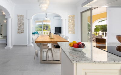 Villa Ewa