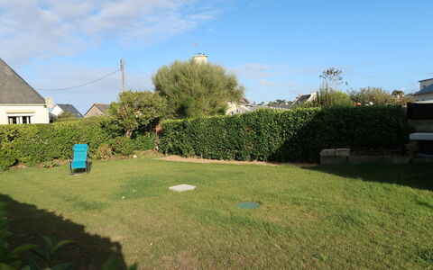 Les Dunes: Cloud, Sky, Plant, Tree, Natural Landscape, Grass, Landscape, Cottage, Grassland, Shrub
