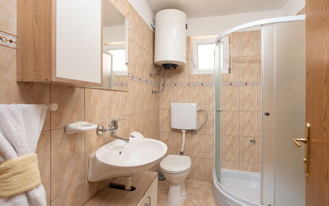 Novigrad (Zadar) 141: Interior Design, Flooring, Floor, Plumbing Fixture, Sink, Room, Bathroom Sink, Furniture, Bathroom, Plumbing