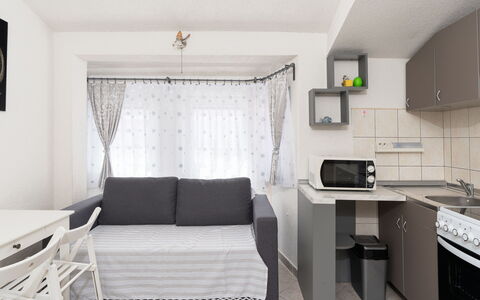 Accommodation:&nbsp;Mia 141.2