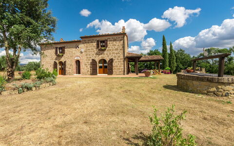 Casale Poggio Lupinaio: Cloud, Plant, Sky, Property, Natural Landscape, Tree, Land Lot, Vegetation, Grass, Landscape
